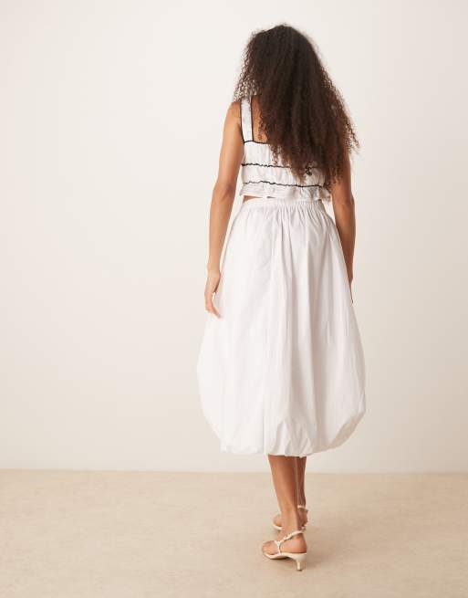 Falda midi blanca con bajo abullonado de JDY, 3 de 5