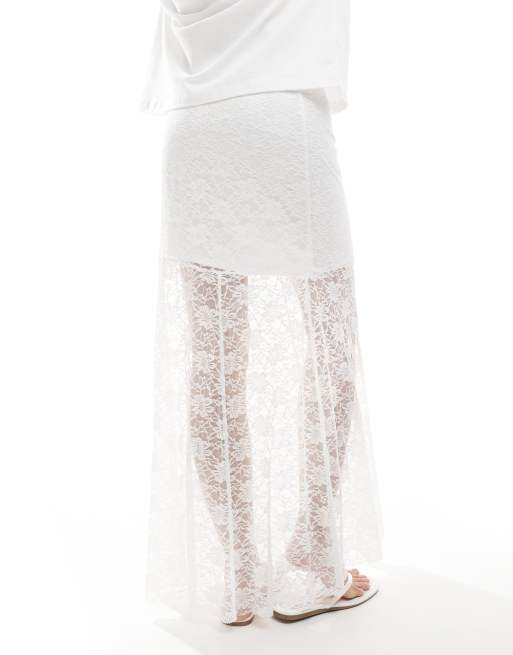 Falda midi blanca de encaje con bajo asimétrico y forro de Vero Moda, 4 de 5