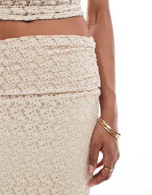 Falda midi blanco hueso con cinturilla plegada de encaje de New Look (parte de un conjunto), 3 de 5