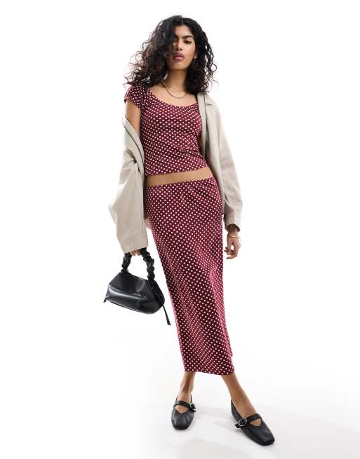 Falda midi burdeos de corte recto con estampado de lunares de ASOS DESIGN (parte de un conjunto)