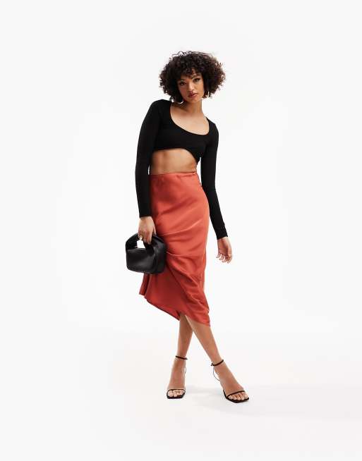 Falda midi color canela de corte al bies de satén de ASOS DESIGN Tall