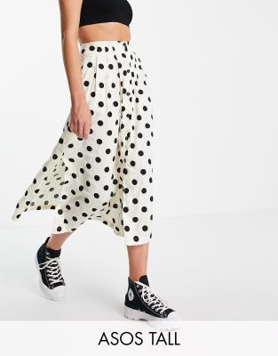 Falda midi color crema con estampado de lunares negros, botones y bolsillos profundos de ASOS DESIGN Tall