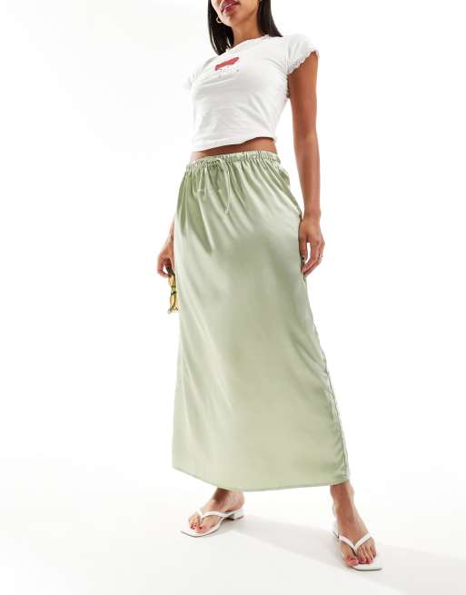 Falda midi color té verde con cordón ajustable de satén de PIECES