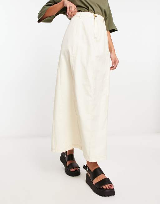 Falda midi color vainilla acampanada de sarga de ASOS DESIGN