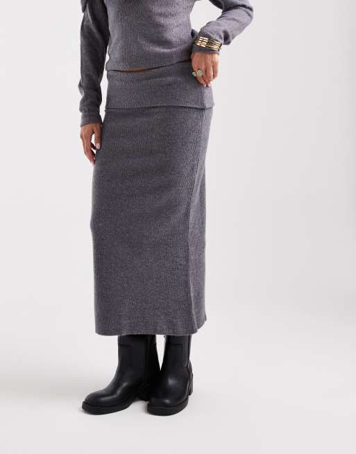 Falda midi gris jaspeado con cinturilla plegada de tejido suave de Vero Moda Petite (parte de un conjunto), 4 de 5