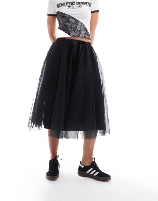 Falda midi negra cruzada de corte amplio de tul de Monki, 4 de 5