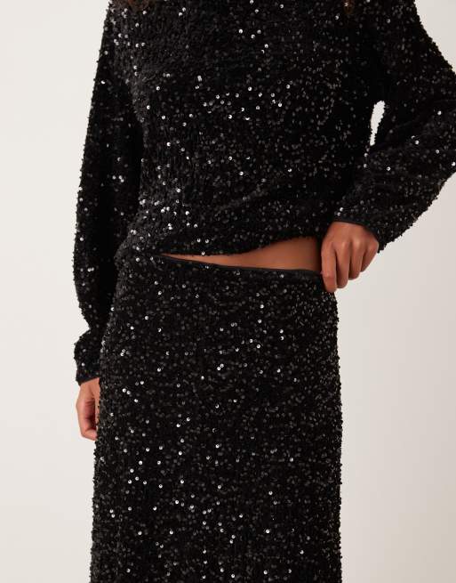 Falda midi negra cruzada de terciopelo con lentejuelas de ASOS DESIGN (parte de un conjunto), 4 de 5