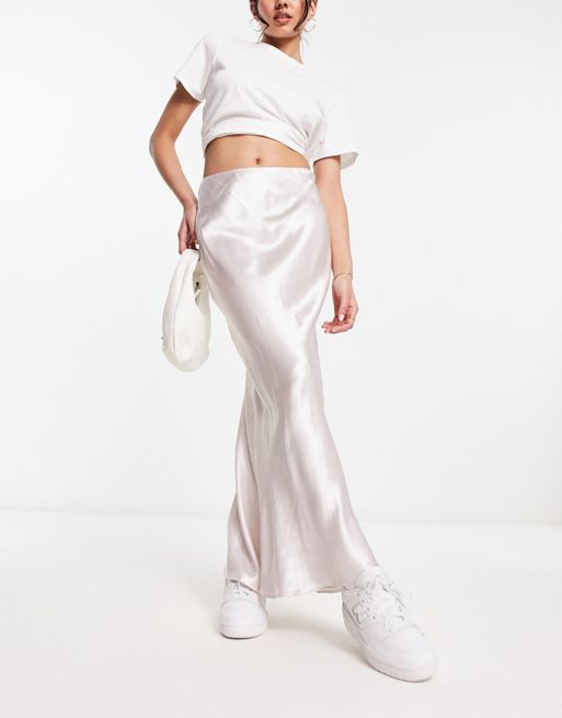 Falda larga plateada de satén de New Look