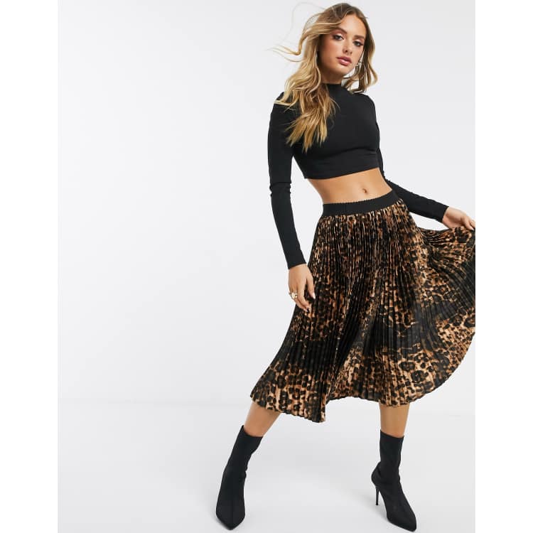 ampliar Hong Kong Dialecto Falda midi plisada con estampado de leopardo de PrettyLittleThing | ASOS