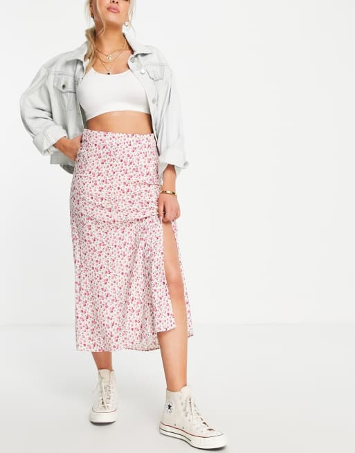 Falda midi rosa con abertura lateral y estampado floral de New Look, 4 de 4