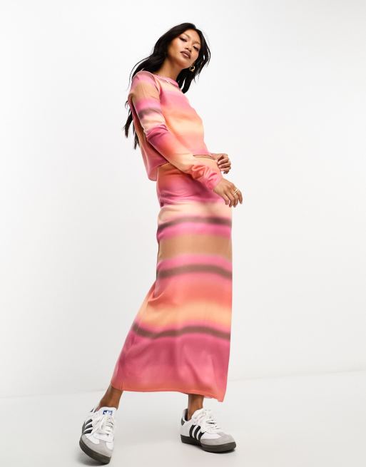 Falda midi rosa de Mango (parte de un conjunto)