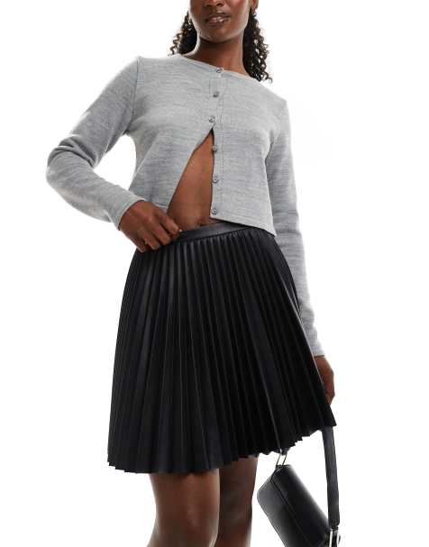 Falda negra plisada de cuero sintético de Armani Exchange - view 1