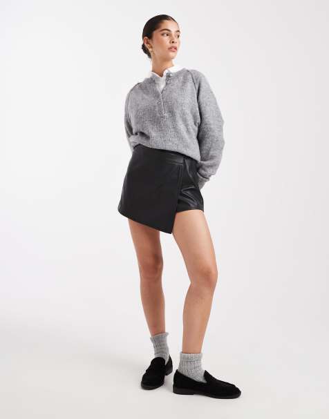 Falda pantalón negra de cuero sintético de Miss Selfridge - view 1