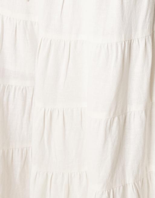 Falda semilarga blanca escalonada de estilo boho Talia de Nobody's Child, 5 de 5