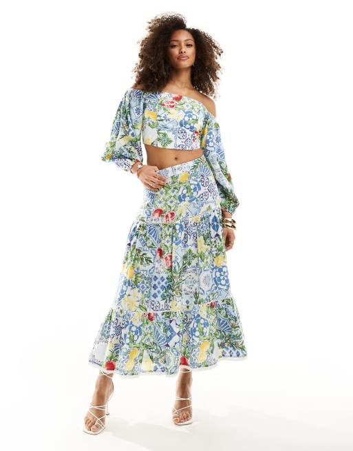Falda semilarga escalonada con estampado floral Summer de Nobody's Child (parte de un conjunto)