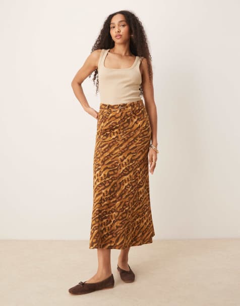 Falda vaquera con estampado animal de corte acampanado de Scalpers - view 1