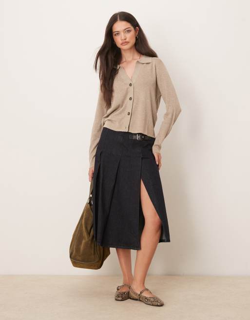 Falda vaquera midi azul oscuro con pliegues de Mango