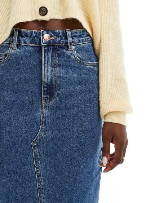 Falda vaquera semilarga azul medio con abertura delantera de Vero Moda, 4 de 5