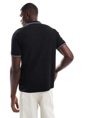 Farah Alvin Tipped Polo In Black