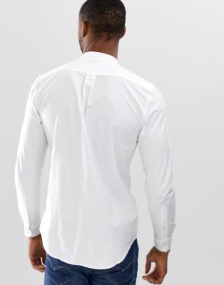 white collar shirt with jeans