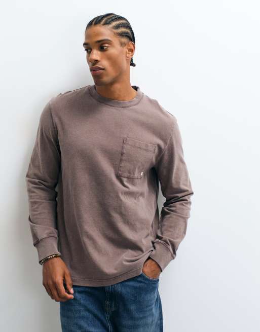 Farah Burt långärmad t-shirt med garment dye, ficklogga i mörkbrunt, 5 av 5