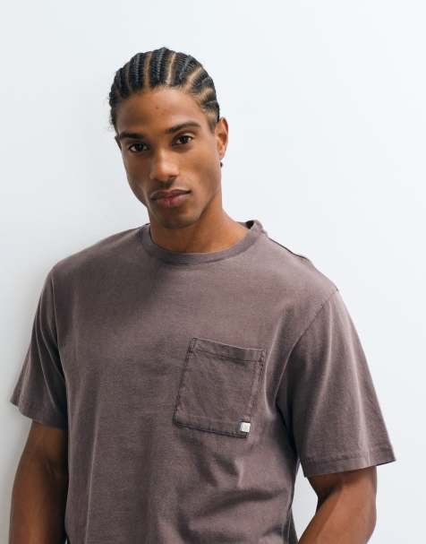 Farah - camiseta de manga corta teñida en prenda con bolsillo y logo en marrón oscuro - view 1