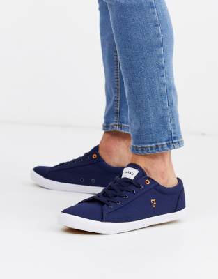 farah plimsolls