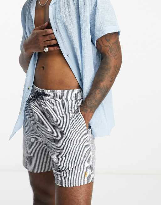 Farah - Colbert - Stribede marineblå shorts i bæk-og-bølge-stof
