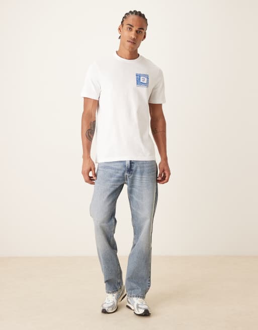Farah Descmond short sleeve graphic t-shirt with back print in white, 2 of 5