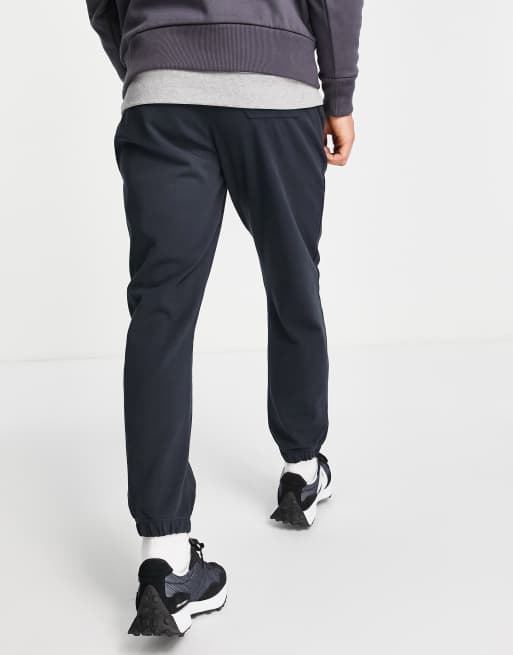 Farah joggers store