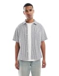 [Farah] Farah Kegan short sleeve checked seersucker shirt in blue and white L Blue