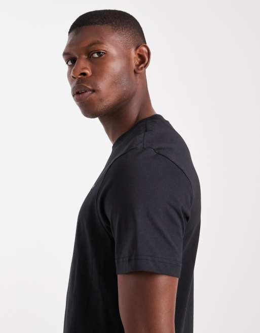 Farah Landsdown graphic t-shirt in black, 4 of 5