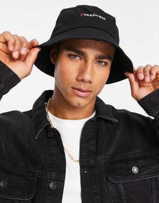 logo bucket hat in black