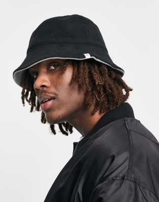 Farah logo bucket hat in black