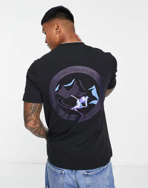 Farah - Reggie - T-shirt nera con stampa sul davanti e sul retro - In esclusiva per ASOS