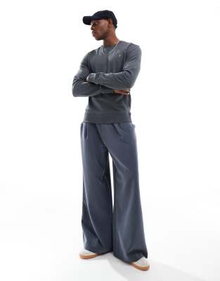 Farah Tim Crew Neck Sweatshirt In Gray