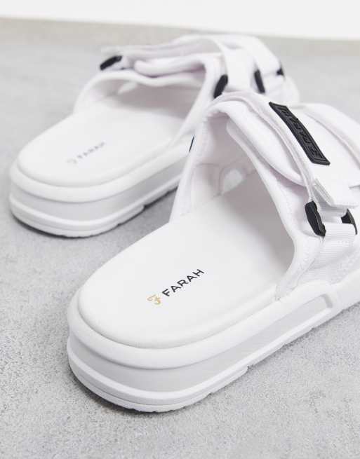 Farah Weisse Sandale Mit Dicker Sohle Und Zwei Schnallen In Weiter Passform Asos