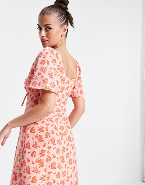  Świetny Fashion Union – Luźna sukienka mini z rozszerzanymi rękawami, w kwiaty w stylu vintage RÓżowy