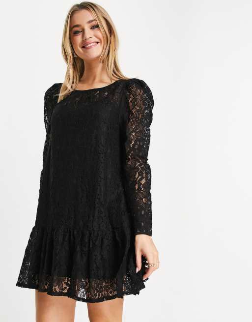 Fashion Union – Mini-Hängerkleid aus Spitze mit Volantsaum in Schwarz
