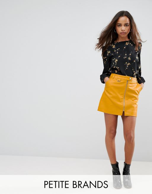 THE FAUX LEATHER SKIRT – THE STYLE UNION