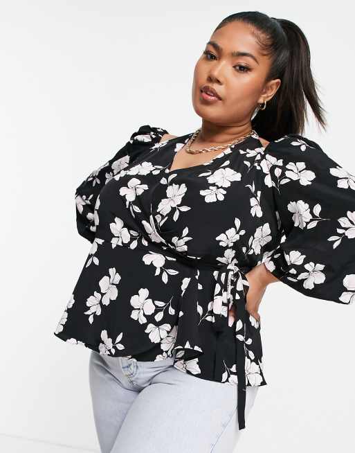 Comment bien choisir sa taille de T-shirt : le Guide des tailles