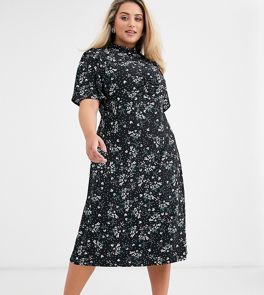 Fashion Union Plus - Hoogsluitende midaxi-jurk met fladdermouwen-Zwart