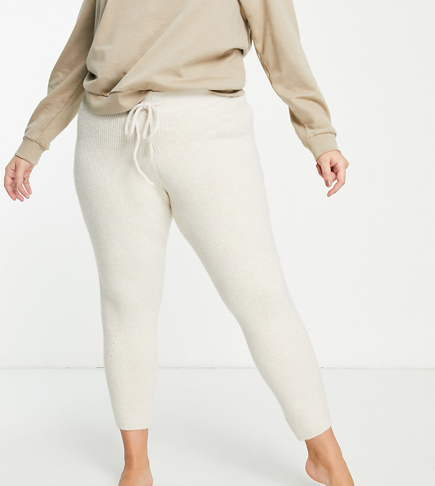 fashion union plus relaxed knitted joggers co-ord-white