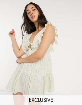 Fashion Union - Strand-minikjole i swing-stil med småblomstret print - Kun hos ASOS