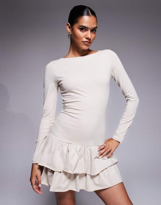 Fashionkilla - Beige minikjole med lange ærmer, lavtsiddende talje og flæsekant i bomuld