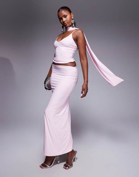 Fashionkilla - Co-ord set van dubbele gladde stof van vormgevende camitop met sjaaldetail en maxi rok in roze - view 1