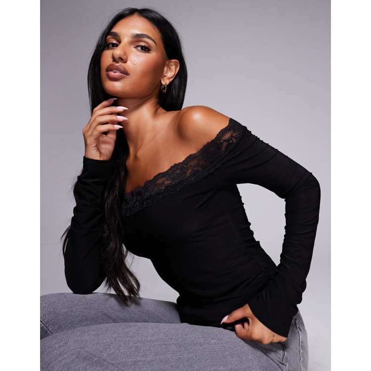 209281933-1-black?$n_750w$&wid