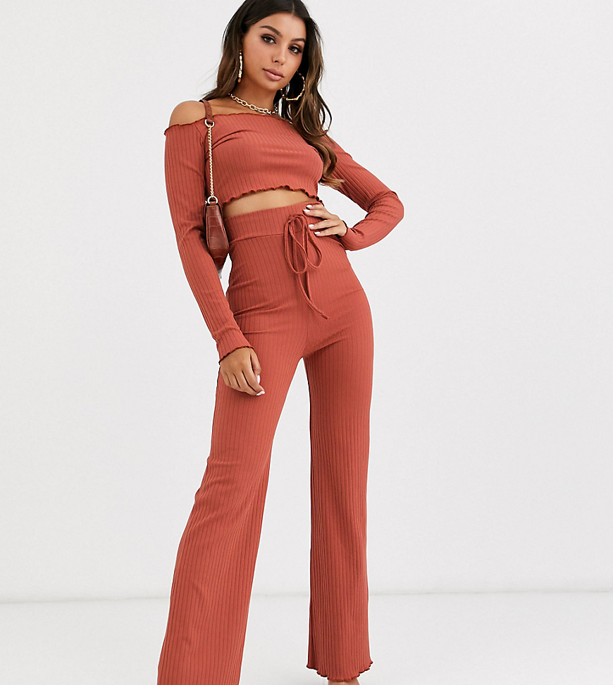 Fashionkilla - Geribbelde broek met flares in roestkleur-Rood