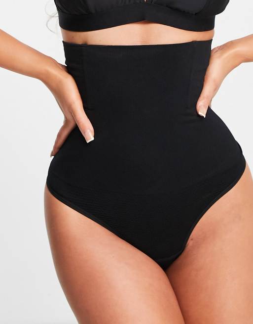 Fashionkilla – Glam – Svarta figurformande stringtrosor med hög midja
