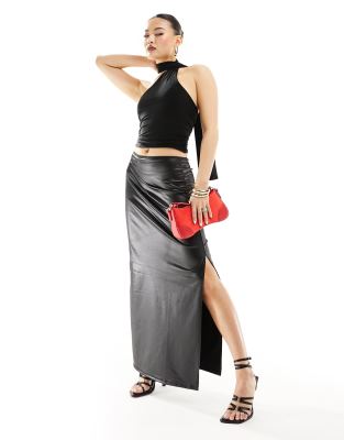 Fashionkilla - Oberteil in Schwarz mit One-Shoulder-Schaldesign